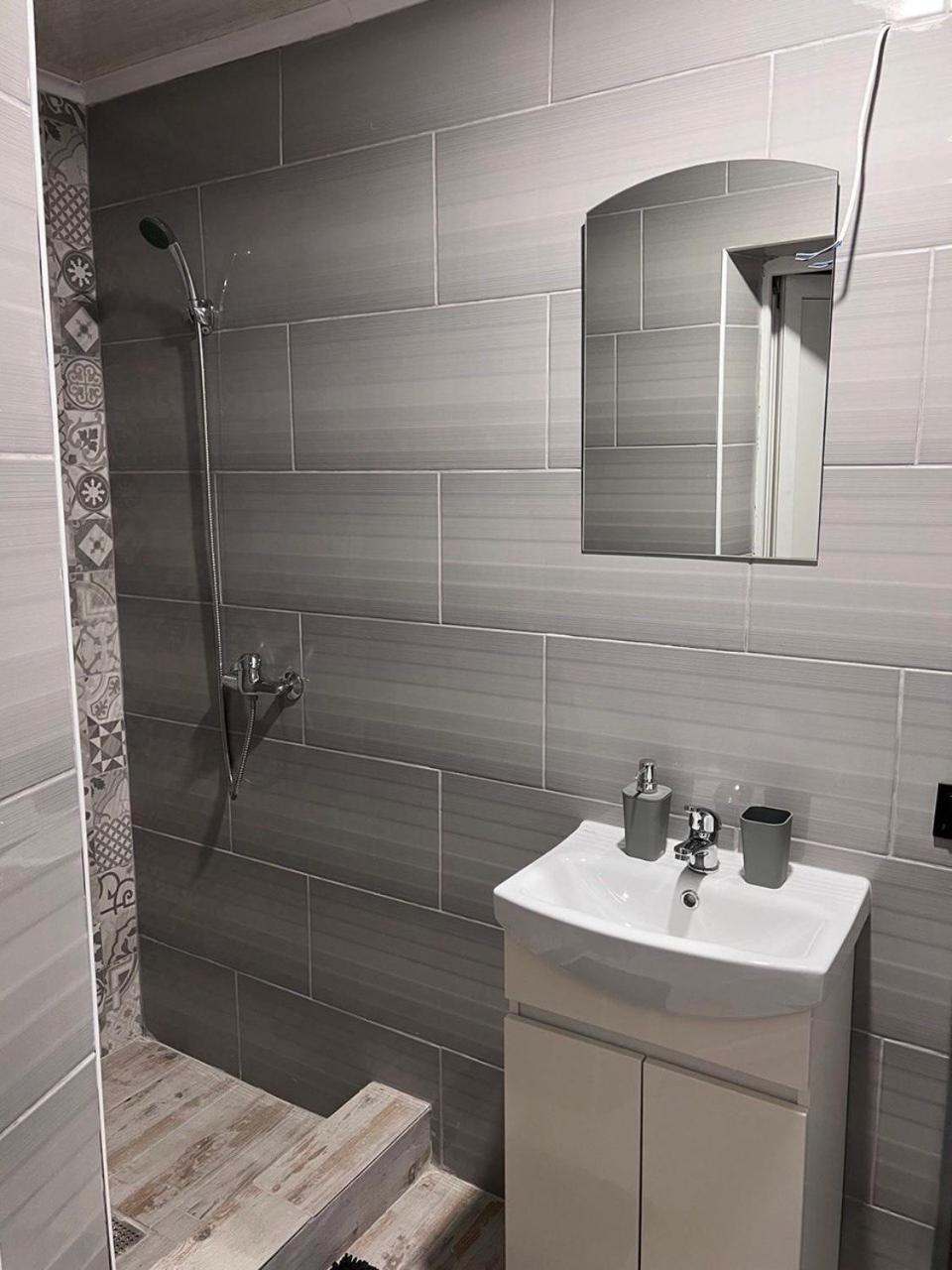 Appartement Luxury Live à Kamianets-Podilsky Extérieur photo